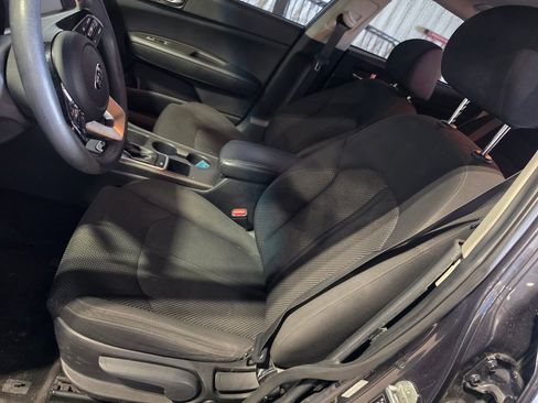 Used 2019 Kia Optima LX image 6