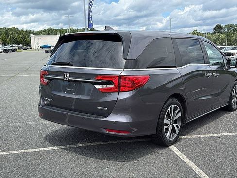 Used 2023 Honda Odyssey Touring image 6