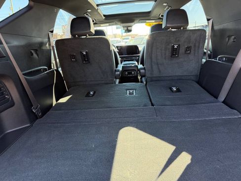 Used 2026 Chevrolet Traverse RS w/ LPO, Floor Liner Package AWD/4WD image 46