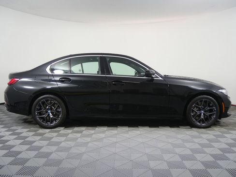 Used 2025 BMW 330i Sedan image 2