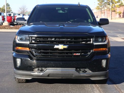 Used 2018 Chevrolet Silverado 1500 LT w/ Texas Edition image 24