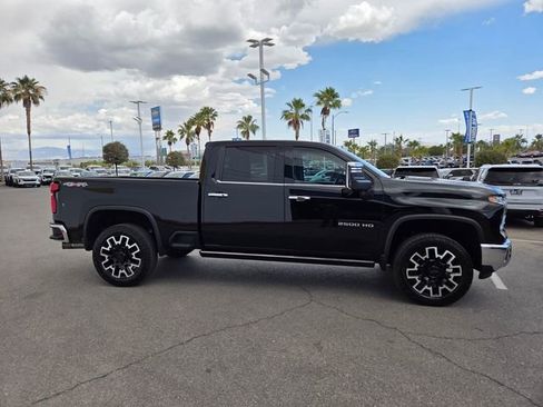 Certified 2025 Chevrolet Silverado 2500 LTZ w/ LTZ Plus Package AWD/4WD image 7