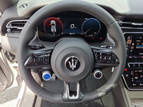 New 2025 Maserati Grecale Modena AWD/4WD image 15