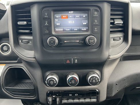 Used 2019 RAM 5500 Tradesman w/ Chrome Appearance Group image 20