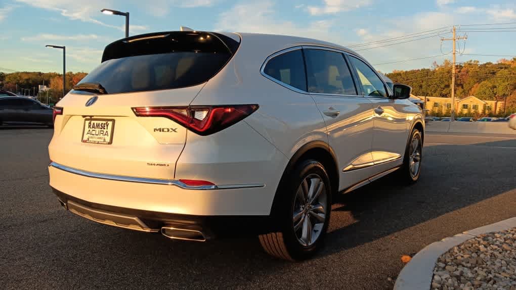 Used 2026 Acura MDX SH-AWD image 5
