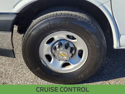 Used 2024 Chevrolet Express 3500 LT w/ LT Preferred Equipment Group RWD image 12