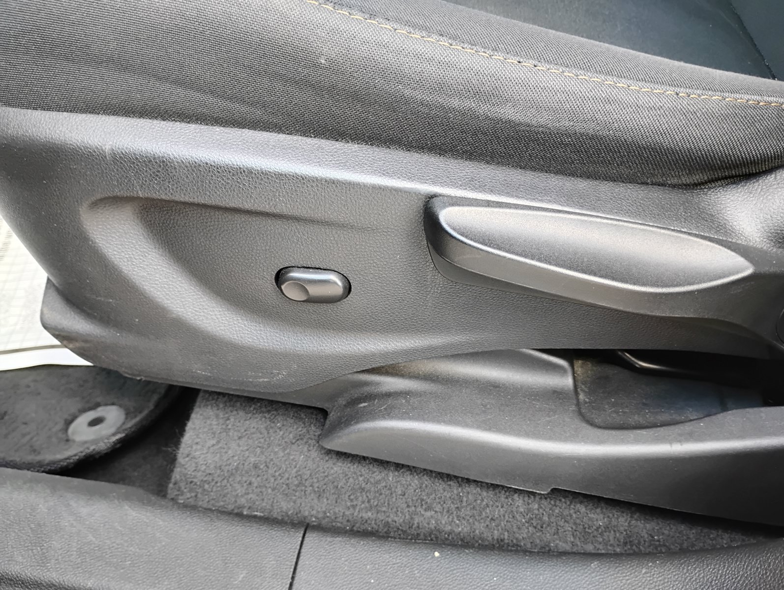 Used 2018 Chevrolet Trax LS FWD image 23