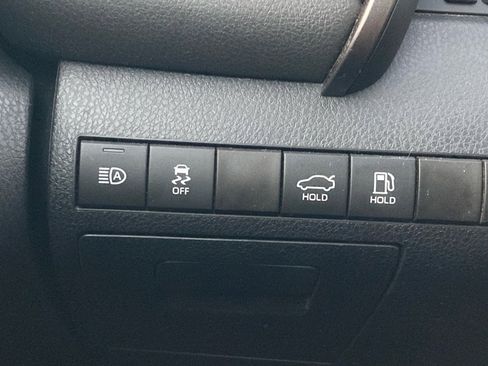 Used 2024 Toyota Camry LE w/ Convenience Package image 11