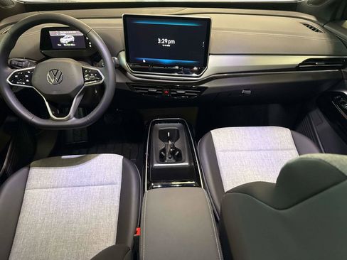 New 2025 Volkswagen ID.4 Pro image 16