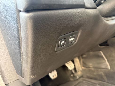 Used 2008 Chevrolet Corvette Z06 w/ Preferred Equipment Group image 16