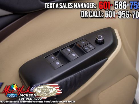 Used 2016 Toyota Highlander XLE image 11