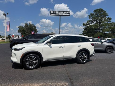 Used 2023 INFINITI QX60 Luxe w/ Cargo Package AWD/4WD image 1