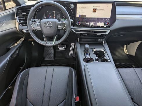 Used 2024 Lexus RX 500h F Sport image 19