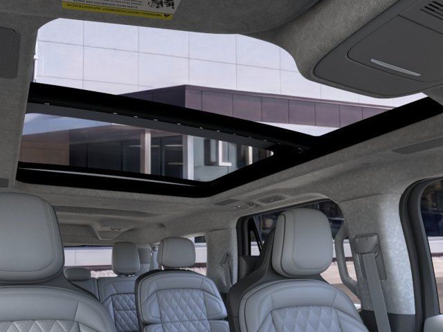 New 2026 Lincoln Navigator L Black Label AWD/4WD image 22