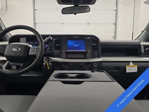 New 2026 Ford F250 XL w/ XL Chrome Package AWD/4WD image 15