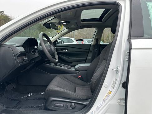 Certified 2024 Honda Accord EX image 12