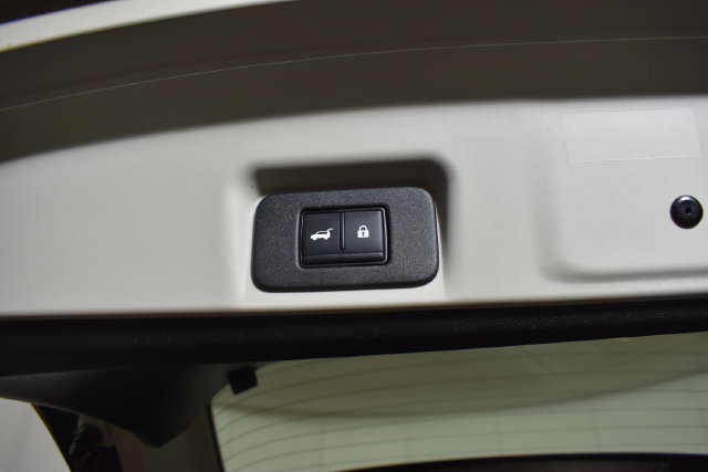 Certified 2024 Nissan Ariya AWD image 32