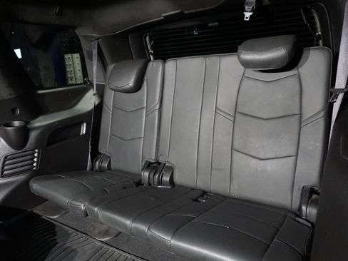 Used 2016 Cadillac Escalade Platinum AWD/4WD image 30