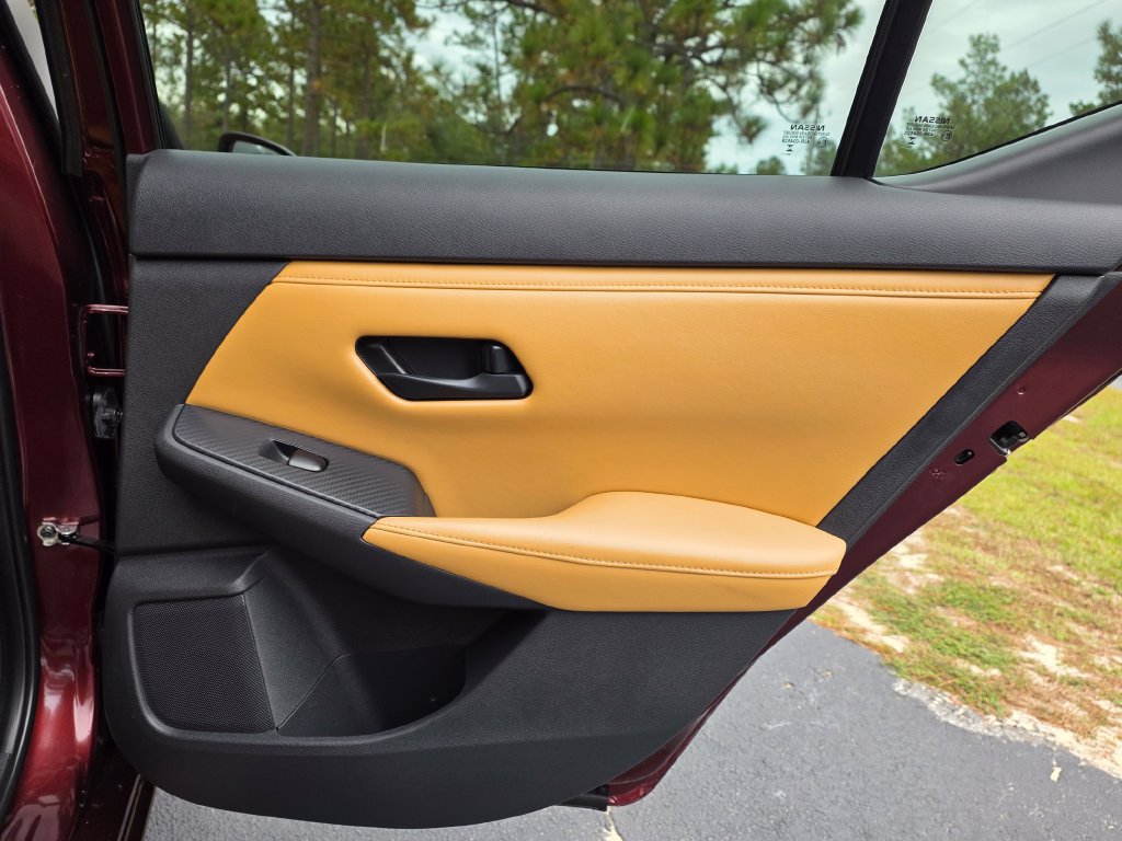 Used 2024 Nissan Sentra SV w/ SV Premium Package FWD image 23