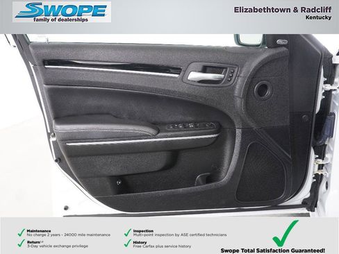 Used 2023 Chrysler 300 S w/ Comfort Group image 13