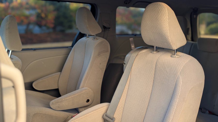 Used 2013 Toyota Sienna LE FWD image 22