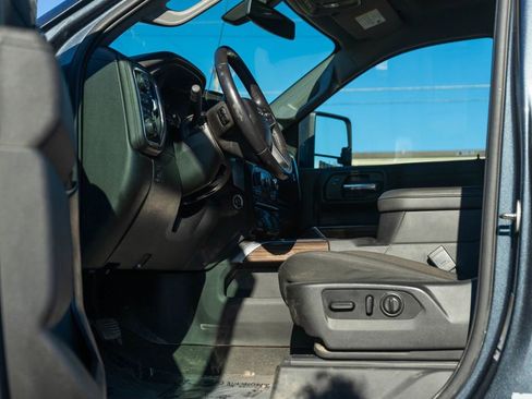 Used 2021 Chevrolet Silverado 1500 RST w/ Max Trailering Package AWD/4WD image 12