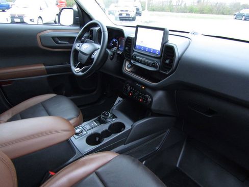 Used 2024 Ford Bronco Sport Badlands w/ Premium Package image 41