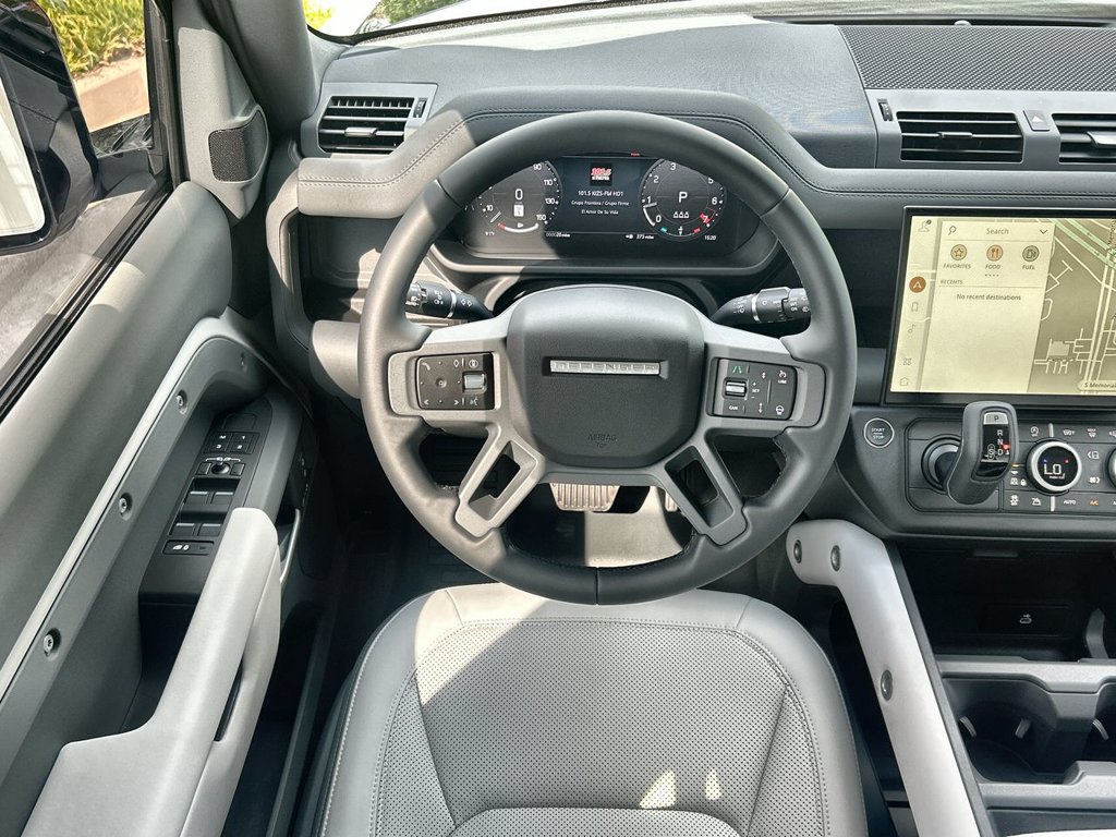 Used 2026 Land Rover Defender 110 S AWD/4WD image 13