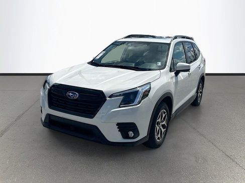 Used 2024 Subaru Forester Premium AWD/4WD image 3