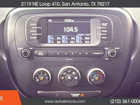Used 2018 Kia Soul FWD image 18