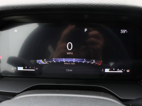 New 2025 Jeep Grand Cherokee L Laredo image 13