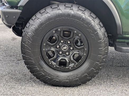 Used 2022 Ford Bronco Wildtrak image 10