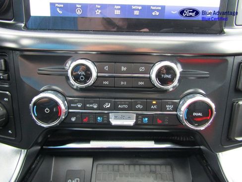 Certified 2022 Ford F150 Platinum w/ Equipment Group 701A High AWD/4WD image 39