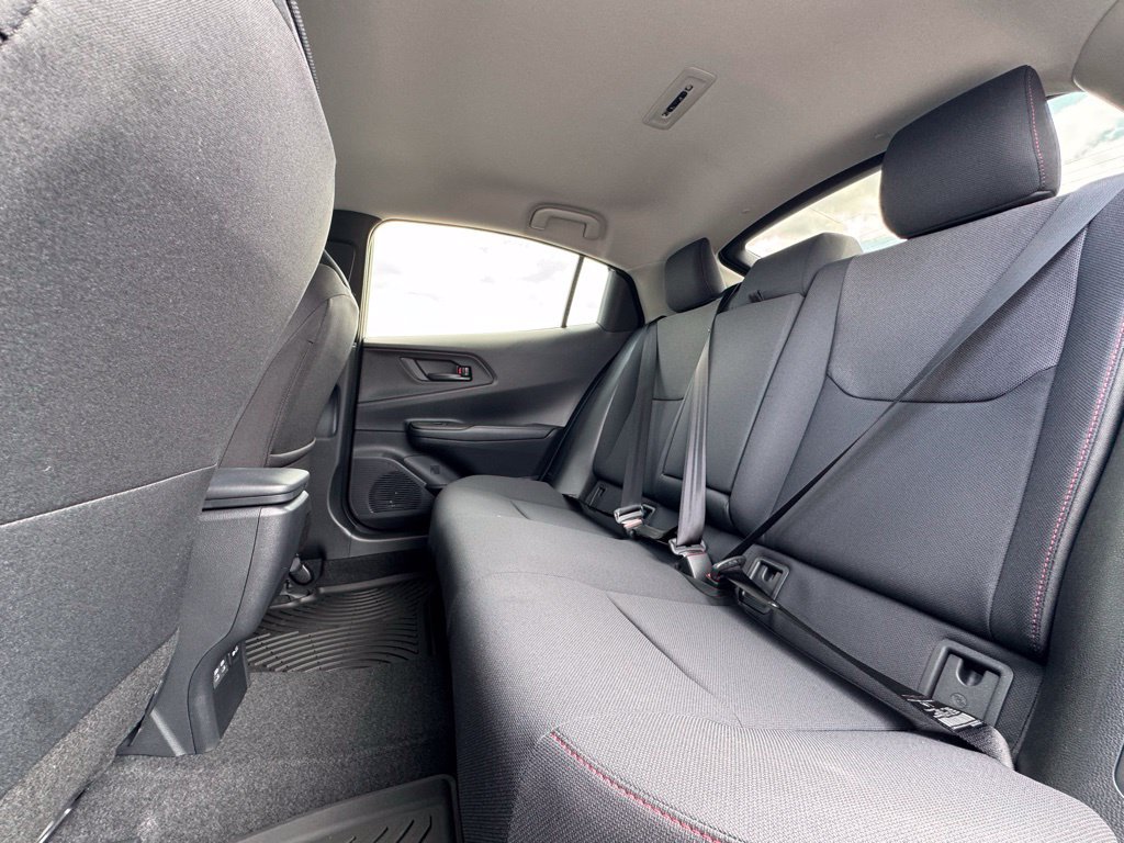 New 2026 Toyota Prius Plug-In Hybrid FWD image 18
