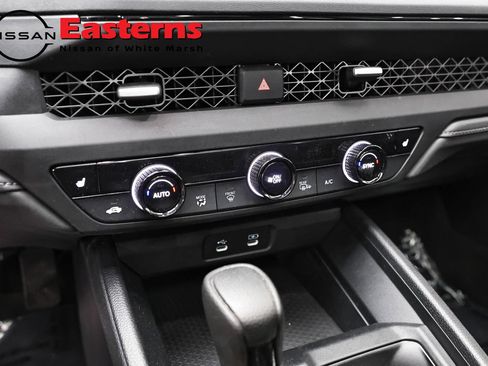Used 2025 Honda Accord SE image 18