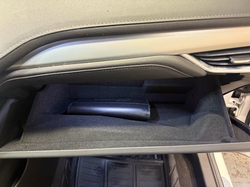 Used 2019 Cadillac XT4 Premium Luxury AWD/4WD image 23