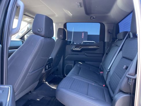 Used 2023 GMC Sierra 1500 Elevation AWD/4WD image 4