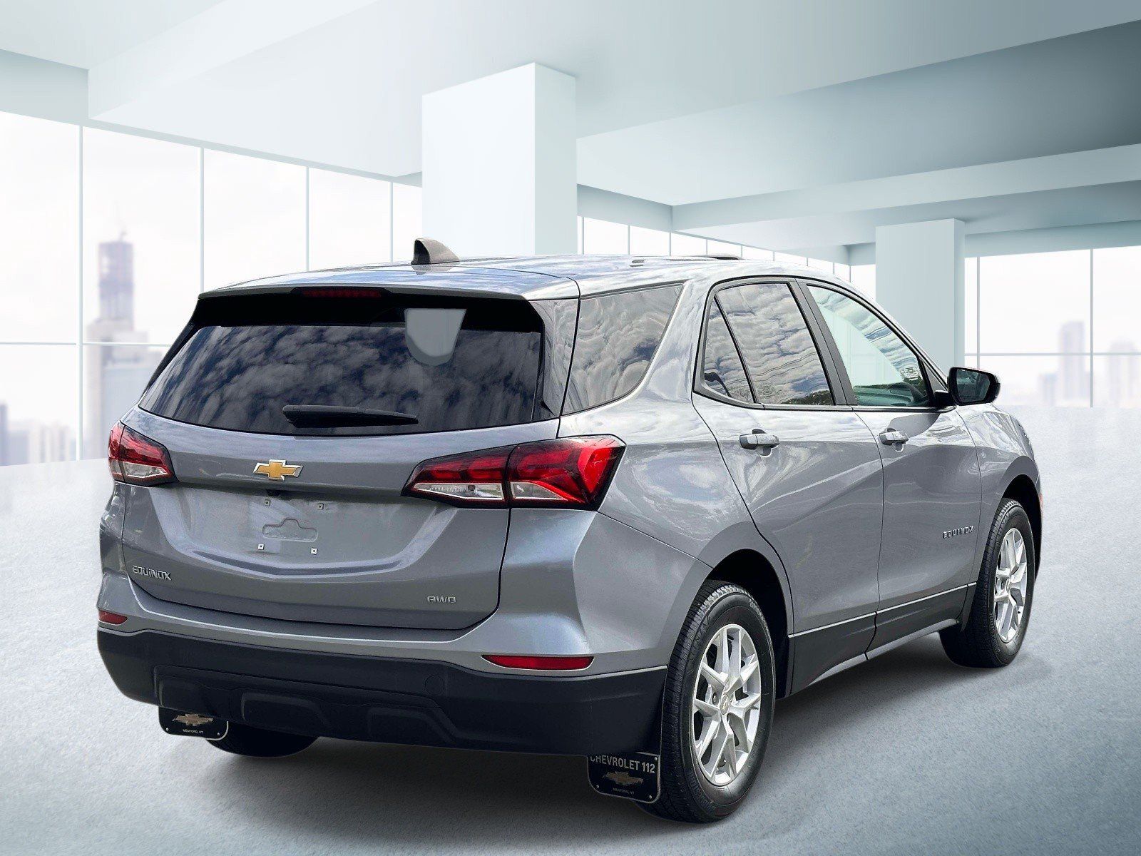 Used 2023 Chevrolet Equinox LS w/ LS Convenience Package AWD/4WD image 4