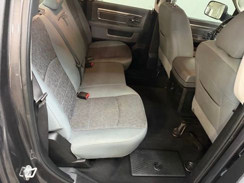 Used 2018 RAM 2500 Big Horn image 33