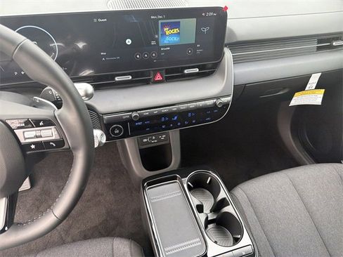 New 2026 Hyundai Ioniq 5 SE image 27