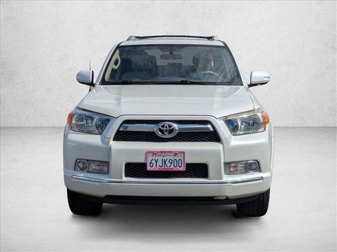 Used 2013 Toyota 4Runner SR5 image 2