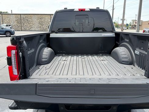 Used 2025 Ford F350 Platinum w/ FX4 Off-Road Package AWD/4WD image 30