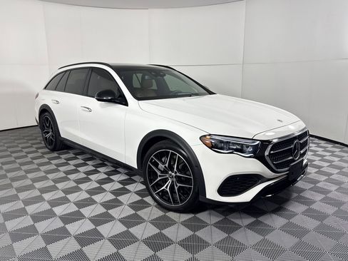 Used 2025 Mercedes-Benz E 450 4MATIC All-Terrain Wagon image 7