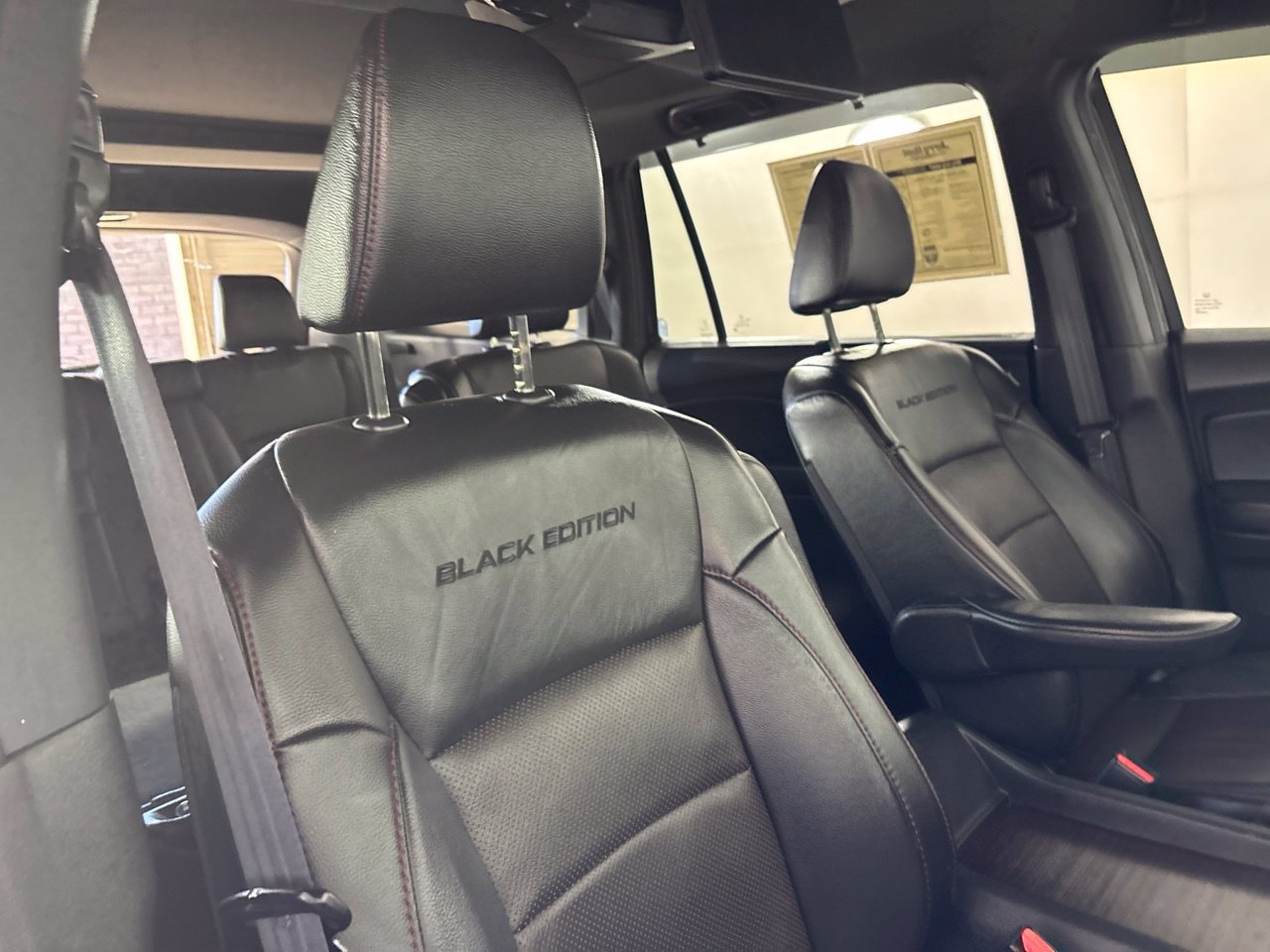 Used 2020 Honda Pilot Black Edition image 33