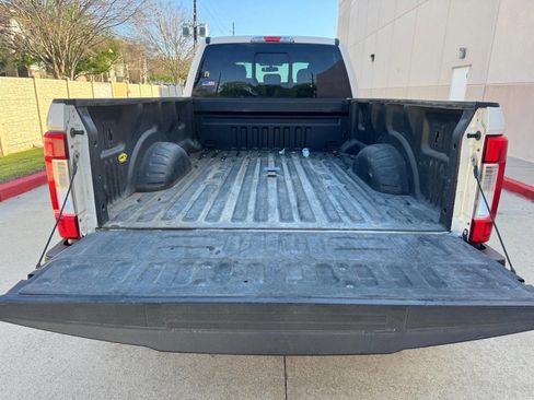 Used 2017 Ford F350 Lariat w/ FX4 Off-Road Package image 40