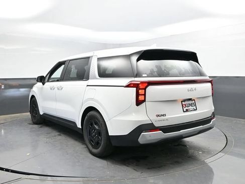 Used 2026 Kia Carnival FWD image 10
