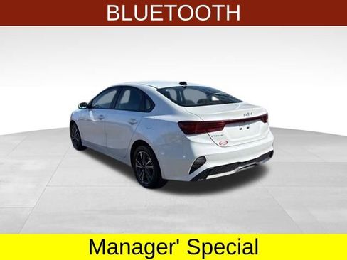 Used 2023 Kia Forte LXS w/ LXS Technology Package FWD image 5