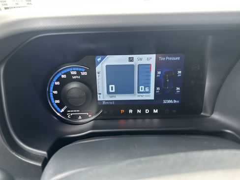 Used 2023 Ford Bronco Black Diamond AWD/4WD image 16