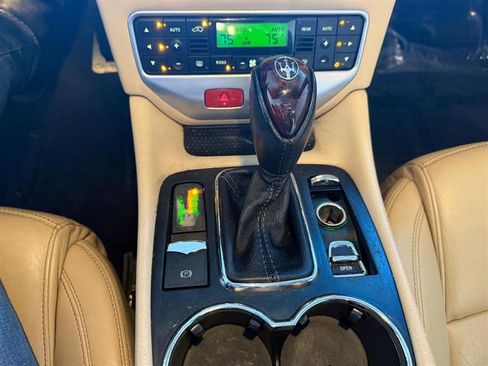 Used 2010 Maserati GranTurismo Convertible image 45