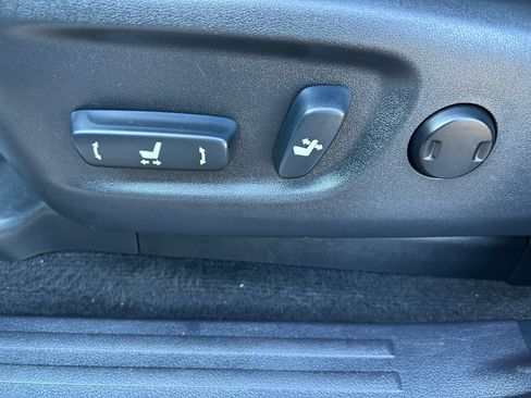 Used 2010 Toyota 4Runner Limited image 13